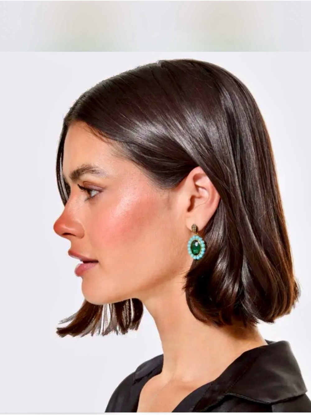 Kurt Geiger Green Oval Drop Earrings with Gold-Tone Accents - Picture 3 of 4